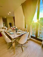One Lux Stay Near Antwerp Central - 3 Bedroom 1.5 Bathroom