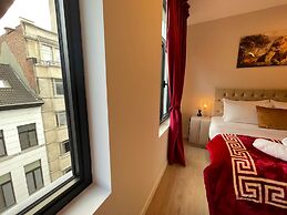 One Lux Stay Near Antwerp Central - 3 Bedroom 1.5 Bathroom