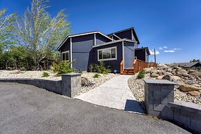 NEW Mountain View Retreat With Hot Tub and Mini Golf