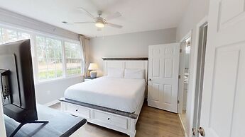 River Crossing 811 2 Bedroom Condo