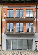 Sunny Suite With Lake View