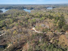 Lake Hartwell Escape