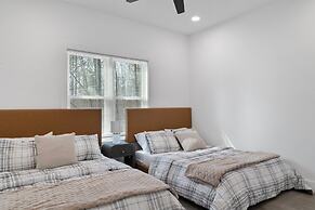 Lake Hartwell Escape