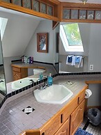 BBQ & Pets Welcome 6BR for 14 3 Bathrooms