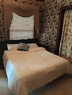 BBQ & Pets Welcome 6BR for 14 3 Bathrooms