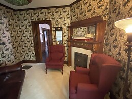 BBQ & Pets Welcome 6BR for 14 3 Bathrooms