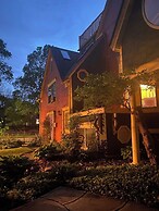 BBQ & Pets Welcome 6BR for 14 3 Bathrooms