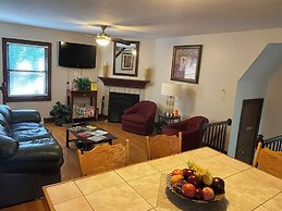 Spacious 3BR Stay Pet Friendly + Wi-fi