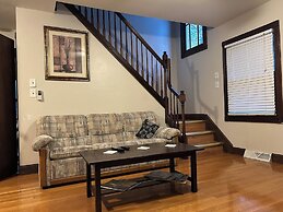 Spacious 3BR Stay Pet Friendly + Wi-fi