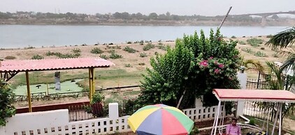 Hotel Lime Villa