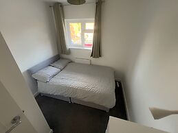 3 Bedroom House Oakwood Retreat in Dunstable