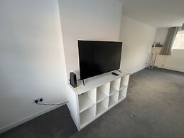 3 Bedroom House Oakwood Retreat in Dunstable