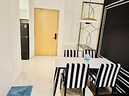 Axon Residence Luxurious By Pavilion