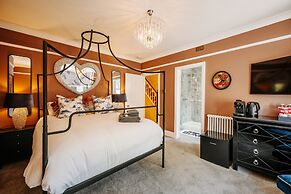 Unique Shrewsbury Rooms