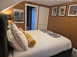 Unique Shrewsbury Rooms