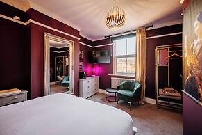 Unique Shrewsbury Rooms