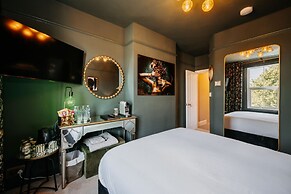 Unique Shrewsbury Rooms