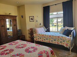 8 Mile Farm B&B