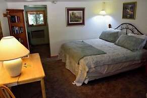 Reflections Inn