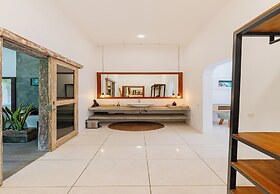 Cezanne Villa by Betterplace