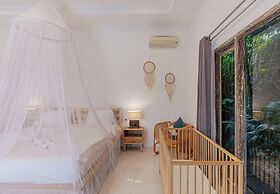 Cezanne Villa by Betterplace