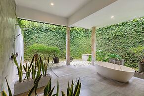 Cezanne Villa by Betterplace