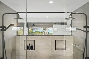 Beautiful Balook - 3 Bedroom Beach House