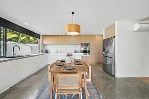 Beautiful Balook - 3 Bedroom Beach House