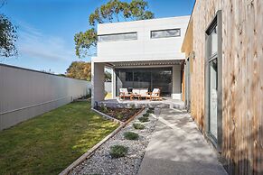 Beautiful Balook - 3 Bedroom Beach House