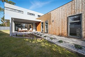 Beautiful Balook - 3 Bedroom Beach House