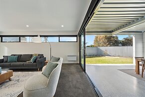 Beautiful Balook - 3 Bedroom Beach House