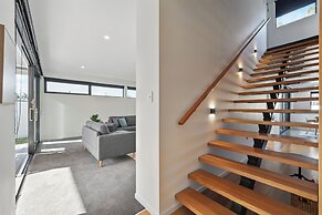 Beautiful Balook - 3 Bedroom Beach House