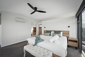 Beautiful Balook - 3 Bedroom Beach House