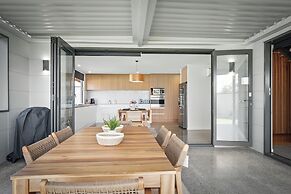 Beautiful Balook - 3 Bedroom Beach House