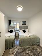 Heathrow Lodge B&B