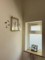 Heathrow Lodge B&B