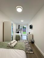 Heathrow Lodge B&B