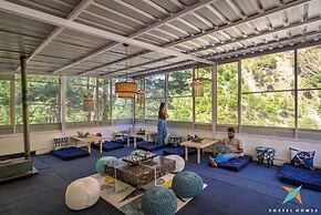 Zostel Homes Tirthan - Gushaini