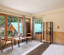 Zostel Homes Tirthan - Gushaini