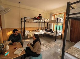 Zostel Homes Tirthan - Gushaini