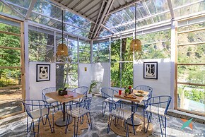 Zostel Homes Tirthan - Gushaini