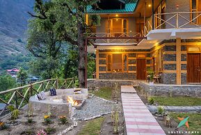 Zostel Homes Tirthan - Gushaini