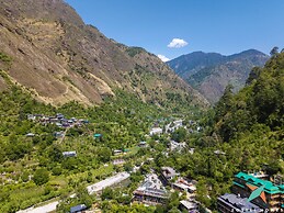 Zostel Homes Tirthan - Gushaini