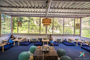 Zostel Homes Tirthan - Gushaini