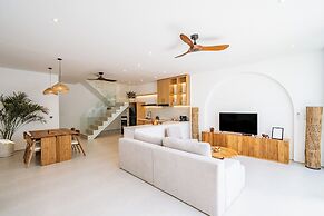 Elements A4 Villa Bingin