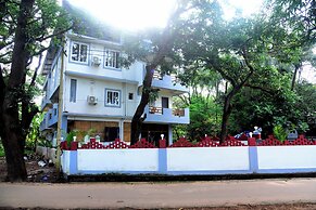Laxmi Empire Guest House