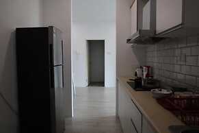 Zen66 Roxy Serviced Apartment