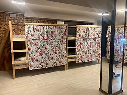 Unique City Hostel 100 meters from Beach