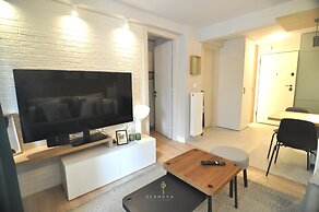 Zennova 71 Mondè Thessaloniki Apt