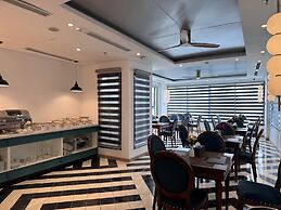 A25 Hotel - 130 Ba Trieu
